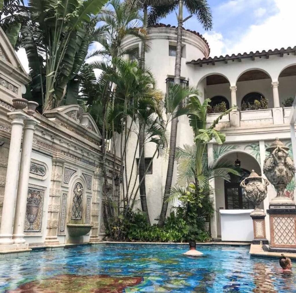 Dom Versace w Miami Beach Villa Casa Casuarina 14